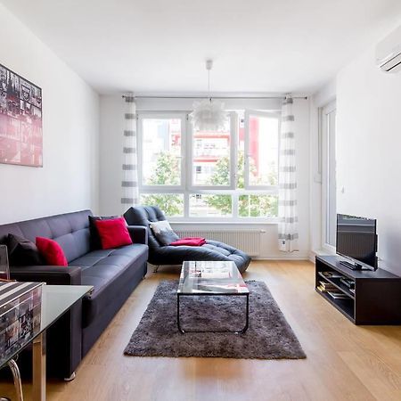 Flexible Selfcheckins 9 - Zagreb - Garage - Electric Vehicle Ccharger - Loggia - New - Apartments Repinc 9 Exteriör bild
